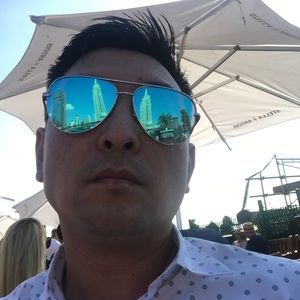 Meet your Posher, Vinh